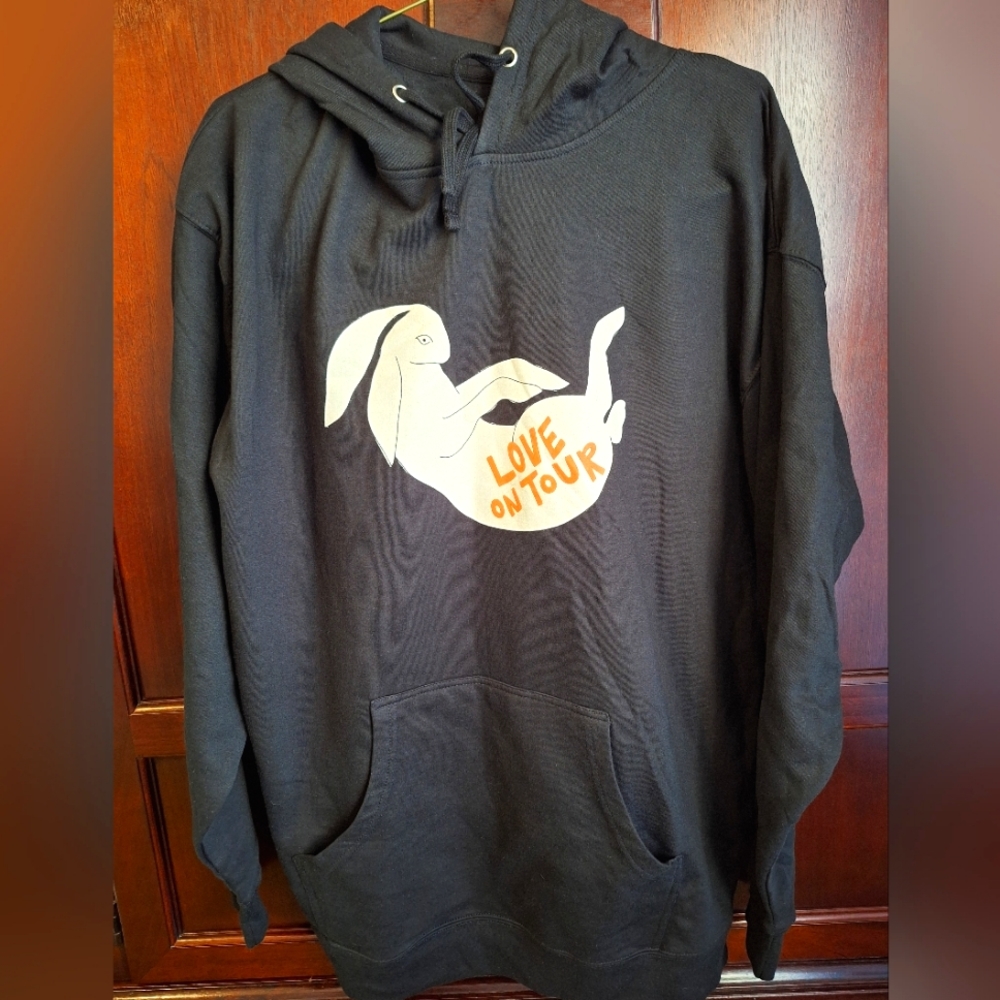 Harry Styles Love on Tour black hoodie , never worn, plus size